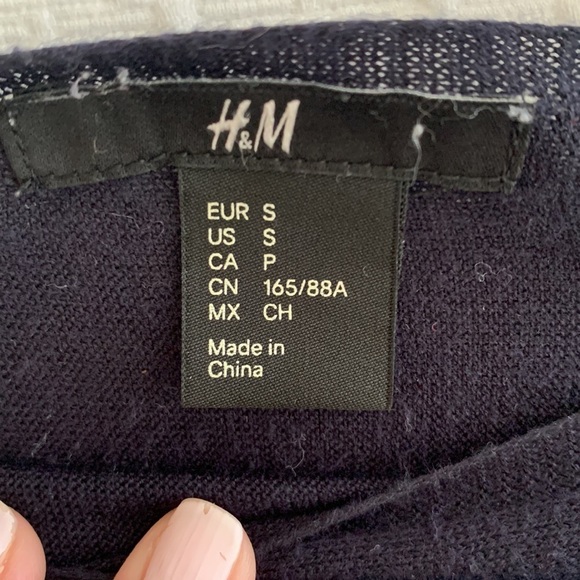 H&M Navy Blue Sweater - Picture 3 of 3